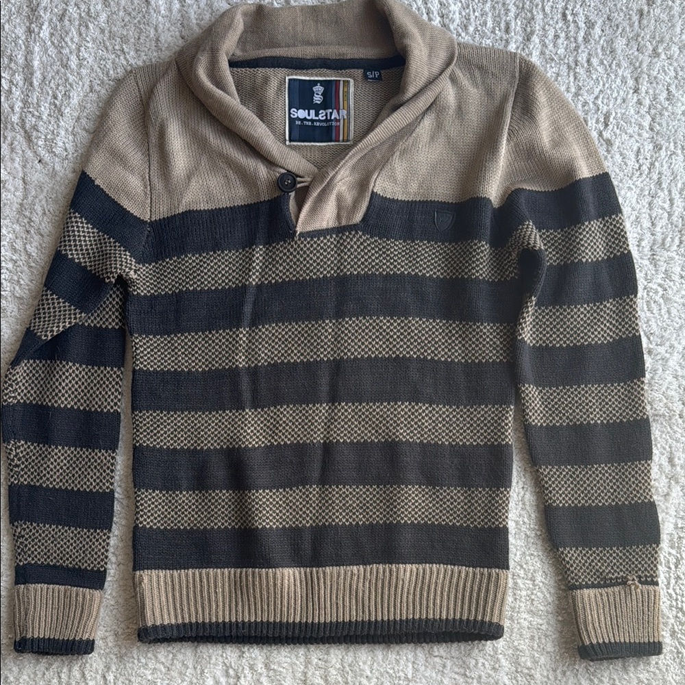 Bold Black and Tan Crewneck Sweater with Stripes